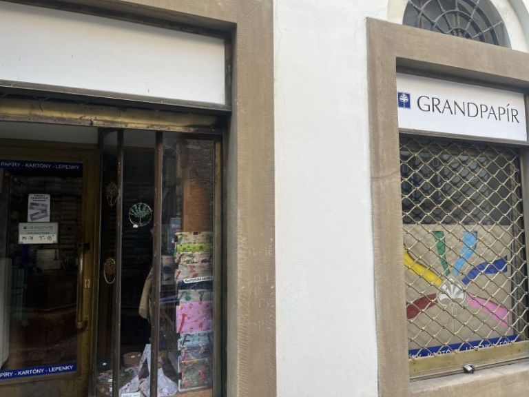 GRANDPAPÍR